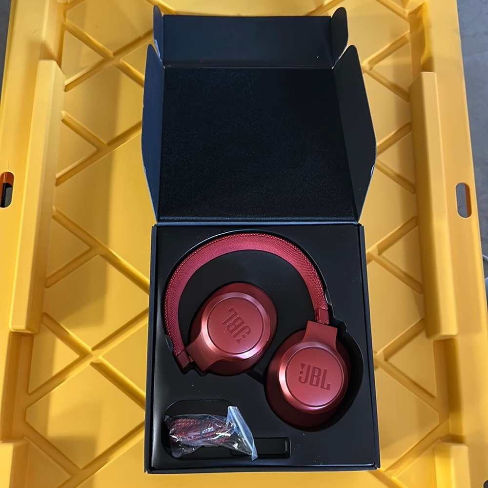 JBL LIVE 500BT
